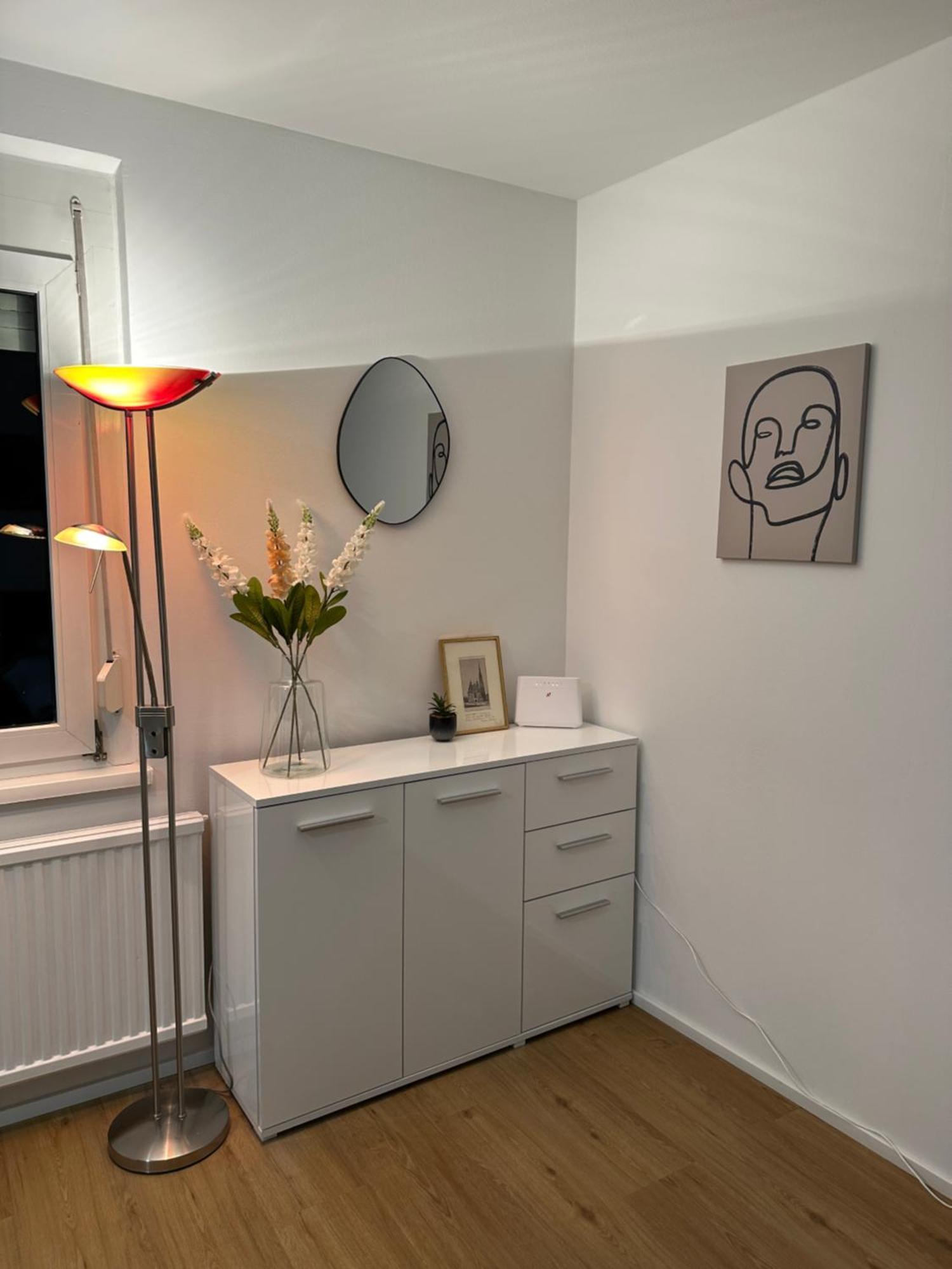 Urban Stays Apartments Wina Bagian luar foto